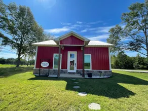 Luxury Cabin Resort - Image 2