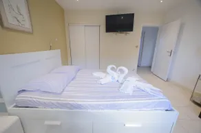 Modern holiday villa next to Bergerac - Image 3