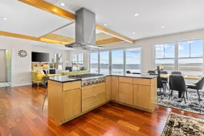 Chic Modern Lake Getaway! - Image 2