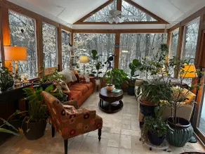 Stunning, wooded, executive home - Image 2