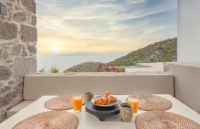 Kamara Private Stay - Image 4