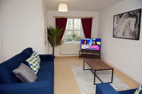 Charming 3 Bed House in Bristol - Image 3