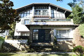 Beachside mansion - Image 2