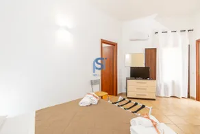 Oasis of comfort in the center: Queen Suite & Wifi - Image 5