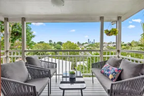 Paddo Central 4Bed 2Bath 1Car CBD Views House - Image 4