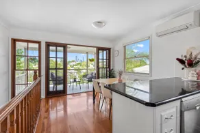 Paddo Central 4Bed 2Bath 1Car CBD Views House - Image 2