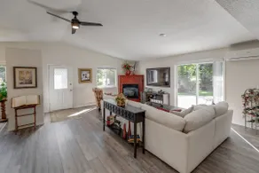 Centrally located 4 BR home! - Image 3
