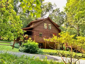 Cozy Cabin Getaway - Image 4