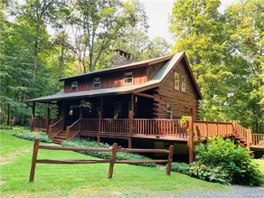 Cozy Cabin Getaway - Image 3