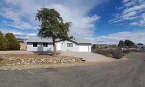 Clean and peaceful home near the Verde River - Image 2