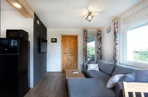 Honey Apartment 1 - Image 5