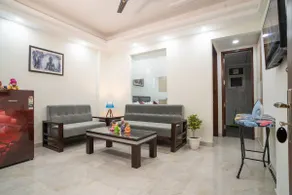 Private 1 BHK Serviced Apartment in Gurugram Metro - Image 3