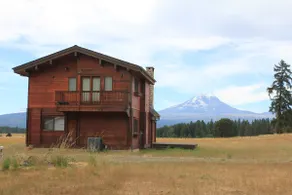Mountain View Cabin Adjacent to Wildlife Refuge - Image 3