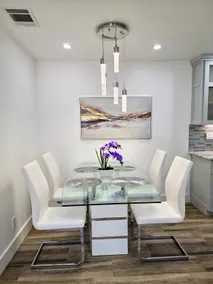 Cozy modern house - Near SXSW and other events - Image 2