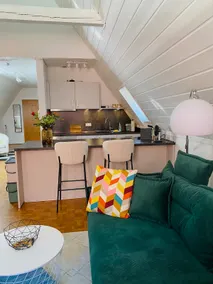 Modern attic apartment in the heart of the old town - Image 3