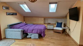 Attic center air conditioner & parking no red zone - Image 5