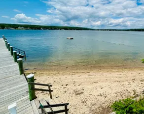 Niantic River Beach Cottage | Waterviews - Image 2