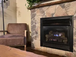 Hygge Log Cabin: HotTub & Hiking - Image 3