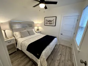 Modern Upstairs Apt - Steps from Lake Michigan - Image 3
