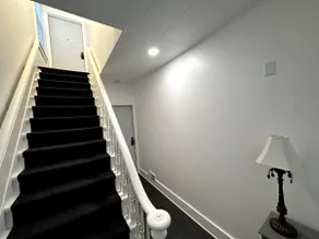 Modern Upstairs Apt - Steps from Lake Michigan - Image 5