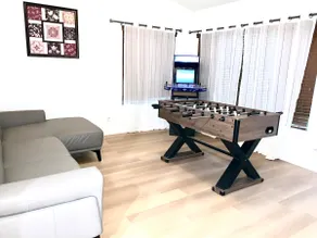 Luxury 4/bed w/Pool & Putt Grn - Image 4