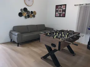 Luxury 4/bed w/Pool & Putt Grn - Image 3