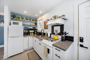 A Suite Downtown- Lake access, hiking, and more! - Image 5