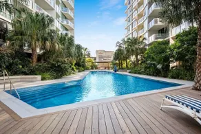 Luxe 2bed/2Bath/Park in Newstead - Image 3