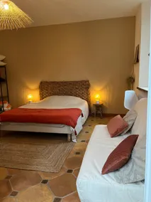 Cozy and bohemian apartment on the outskirts of Lourdes - Image 4