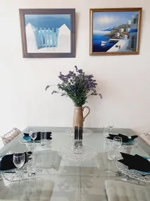 Classic 2BR Guest Suite with private Garden - Image 5