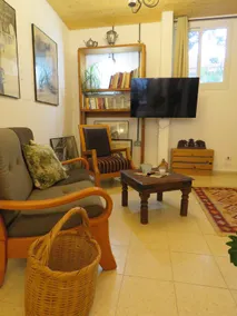 Isabel's ~ Hosting in the Galilee - Image 4