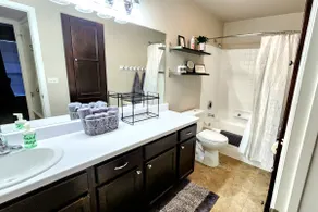 Balcony, Pond View, Washer Dryer, Smoke Free - Image 4