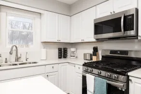 Lovely renovated home close to Lake Minnetonka - Image 5