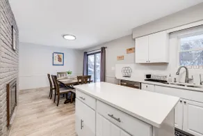 Lovely renovated home close to Lake Minnetonka - Image 4