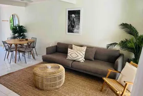 Stylish Noosa Townhouse - Central Location - Image 2
