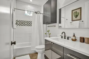 Modern Retreat | 15m to Zilker, SoCo + Downtown - Image 5