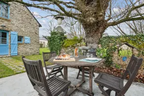 The Blue Cottage - Image 3