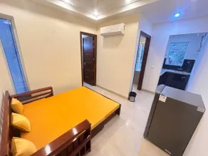 Cozy 1BHK service apartment n medanta sec39| Huda - Image 5