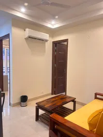 Cozy 1BHK service apartment n medanta sec39| Huda - Image 4