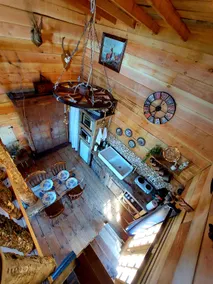 Unusual hut Luzy Morvan - Image 4