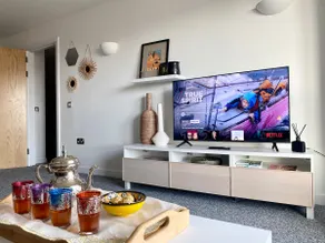 Cosy Egyptian Inspired City Centre Apartment - Image 2