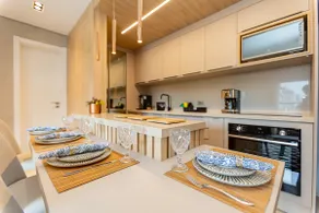 Luxurious Batel Apt Near Batel Courtyard with Garage - Image 2