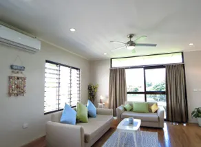 Waterfront Sunset Apt 5 Fantasy Nadi-Garden/Upstair - Image 5