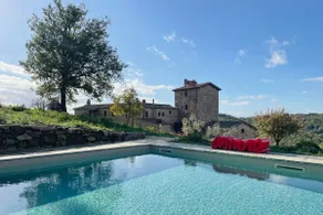 Tuscan character, contemporary style and comfort - Image 2