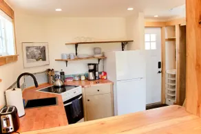 Ladyslipper – Cozy Cottage with Loft in Blue Hill town center - Image 5