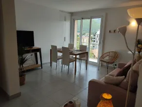 Mont Baron, a stone's throw from the lake - Image 5
