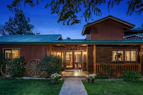 The Overlook Cabin at South Fork - Image 3