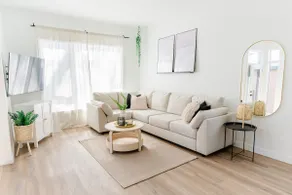 *New & Spacious | Free Parking | 7min to Downtown* - Image 2