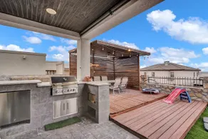 Modern Swimming Pool House - Image 5
