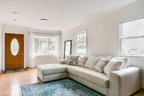 5 Beds | DC | McLean Metro| Luxe | DMV | Sleep 10 - Image 2